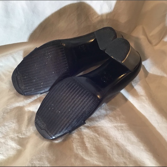 Tory Burch black leather studded pumps, EUC, sz 8M - Picture 5 of 8